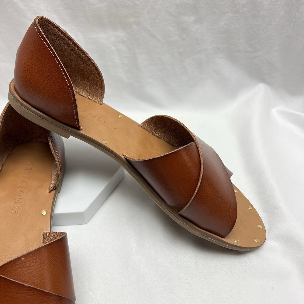 Cynthia Rowley Fiona Cognac 9.5 M Vegan Leather Cross Strap Slip On Sandals - Picture 3 of 8